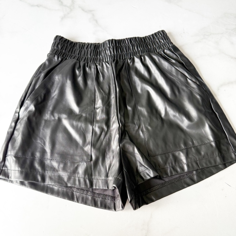 SheIn Women's Size XS Black FauxLeather Shorts